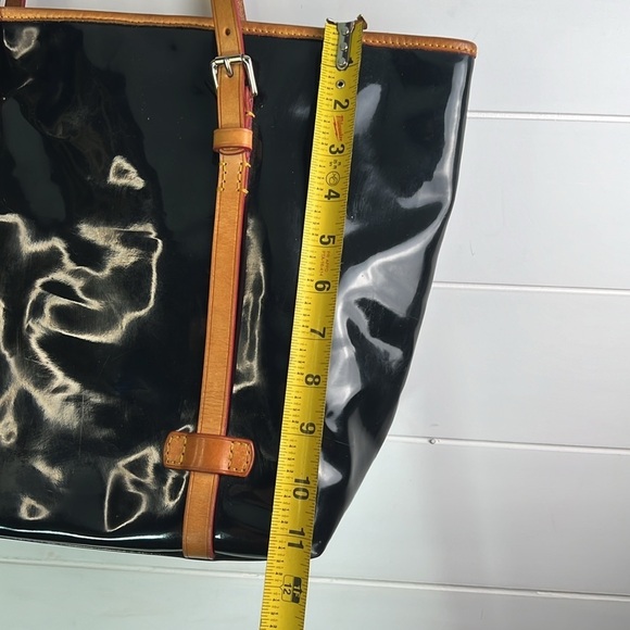 Vintage Dooney & Bourke bag black and brown leather.  B28 - Picture 4 of 5